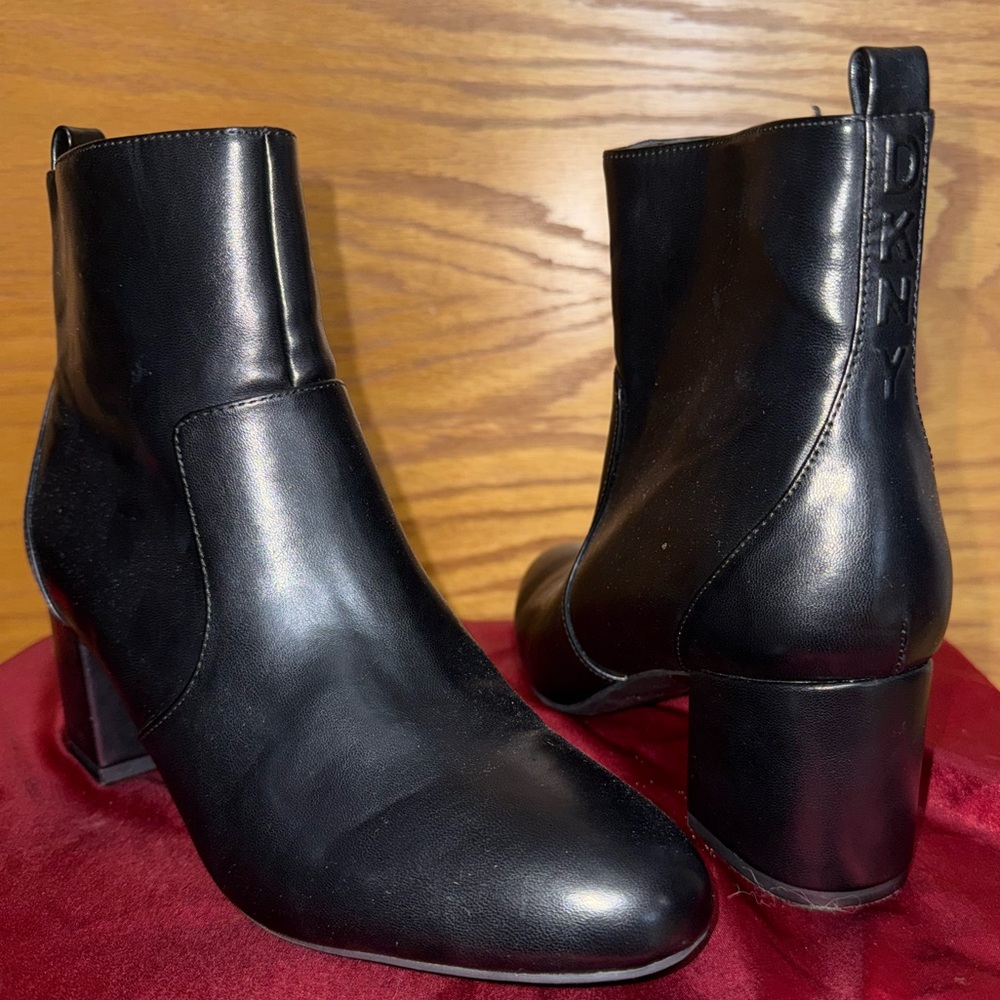 DKNY Black Ankle Boot Size 8